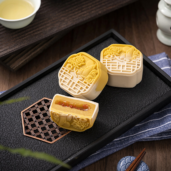 Coconut and mango filling