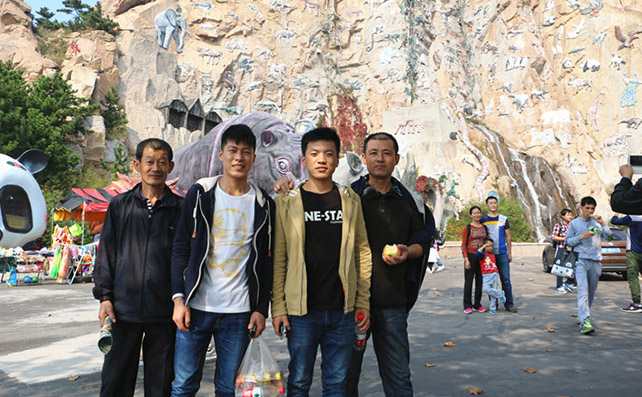 2015烟台瑞华食品组织全体员工神雕山野生动物园旅游