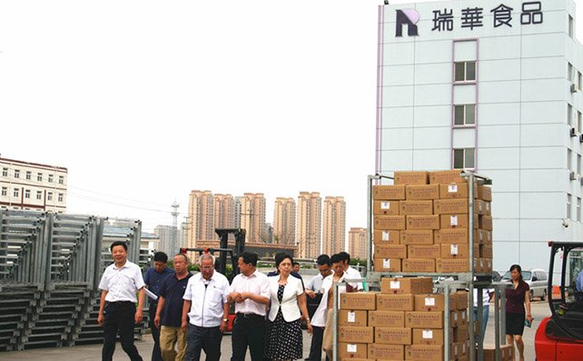 市人大调研组来我司调研食品安全工作